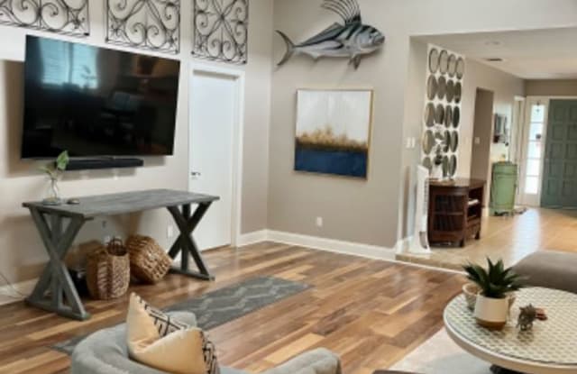 709 Baffie Ave - 709 Baffie Avenue, Fairview Shores, FL 32789