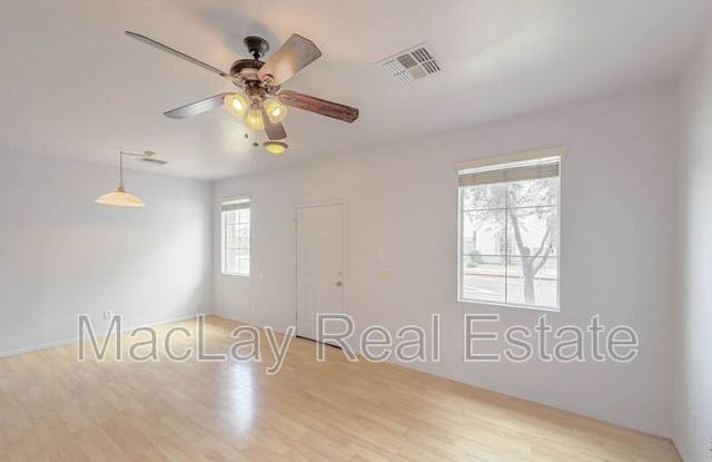 5216 W Albeniz Pl Gallery 3