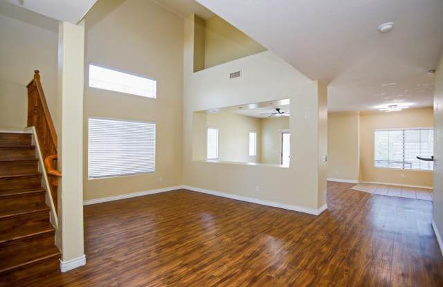 512 E RAINBOW Drive Gallery 4