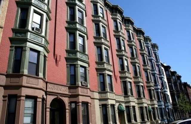 813 WASHINGTON ST photos photos