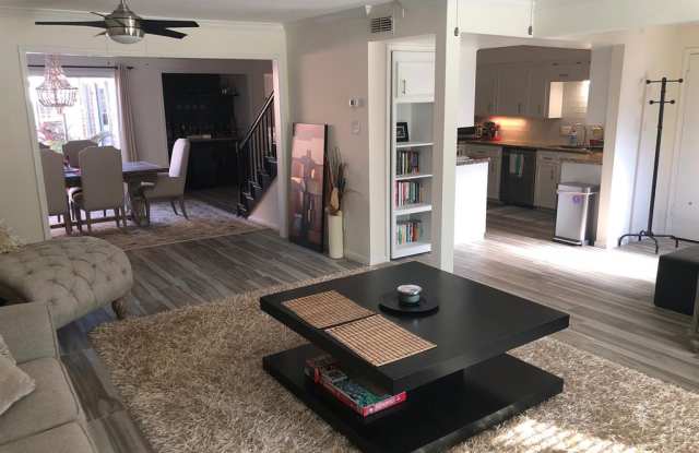 18207 Vinland Drive Gallery 2