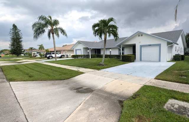 Space to Relax, Room to Enjoy, Your West Palm Beach Rental Gallery 1