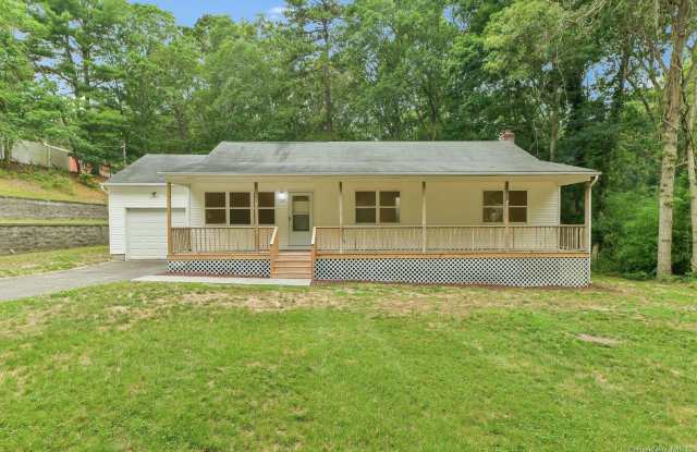 22 Red Maple Road Gallery 1