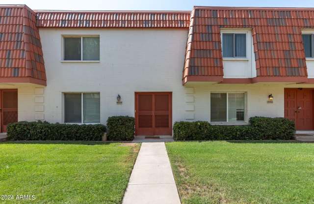 4004 N Granite Reef Road - 4004 North Granite Reef Road, Scottsdale, AZ 85251