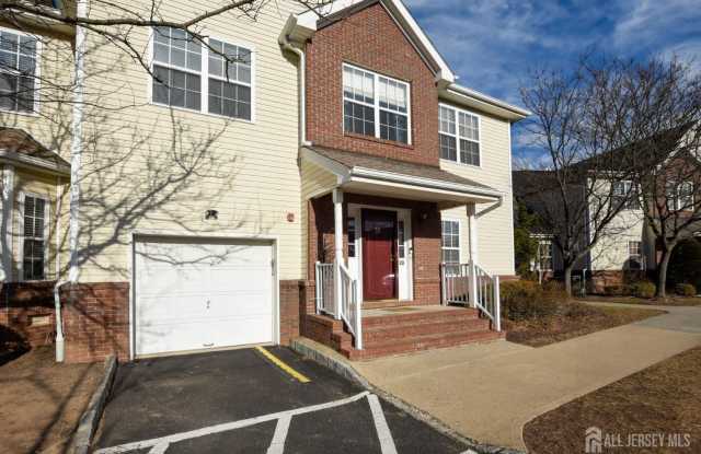 28 Forest Drive - 28 Forest Drive, Piscataway, NJ 08854