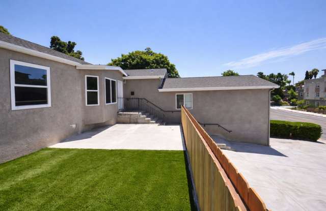 6BD/3BA on College Ave! Gallery 3
