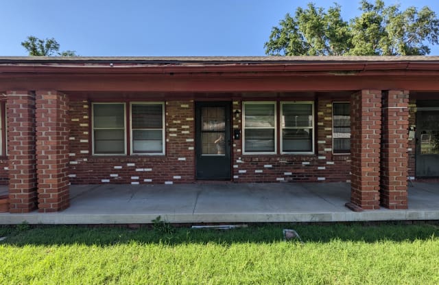 1116 S Millwood St, 2 photos photos