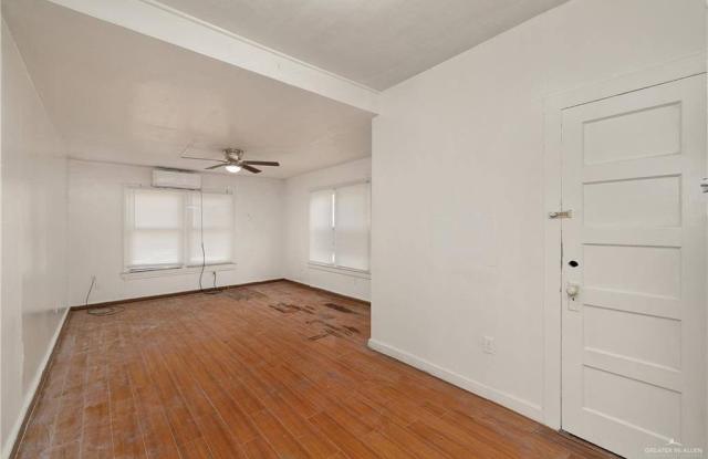 221 West 14th Street Gallery 4