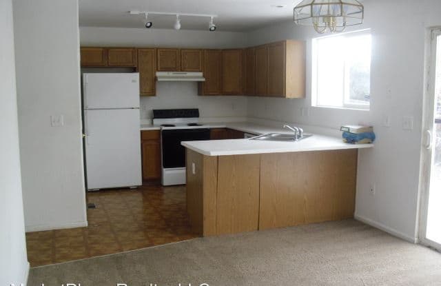 1877 Espana Way Adams County - 1877 Espana Way, Aurora, CO 80011