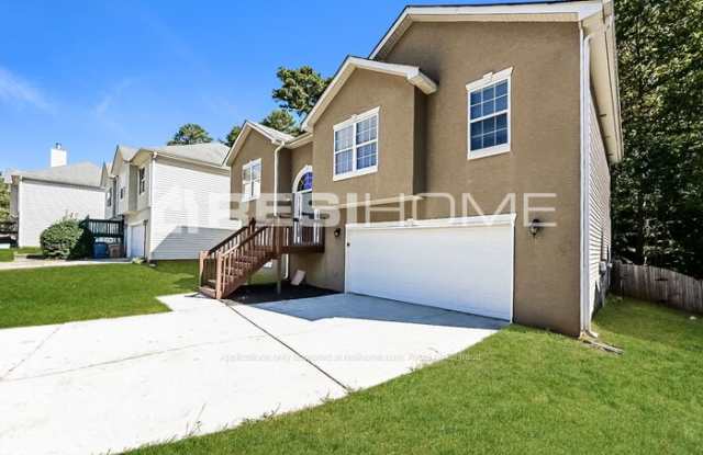 8272 Parkwood Place Gallery 2