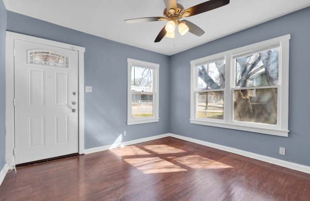 Cozy 3 Bed 2 Bath- Newly Renovated Home in Downtown San Antonio! Gallery 4