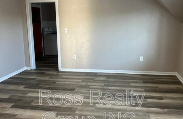 2816 Lagrange St Upstairs photos photos