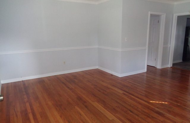 1381 Dakar St Gallery 2