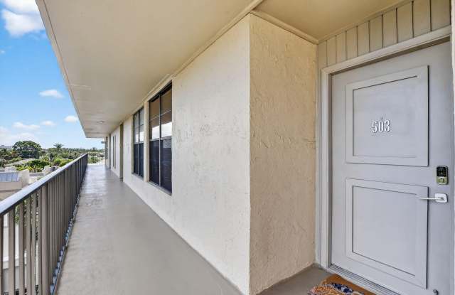 20 Royal Palm Way Gallery 3