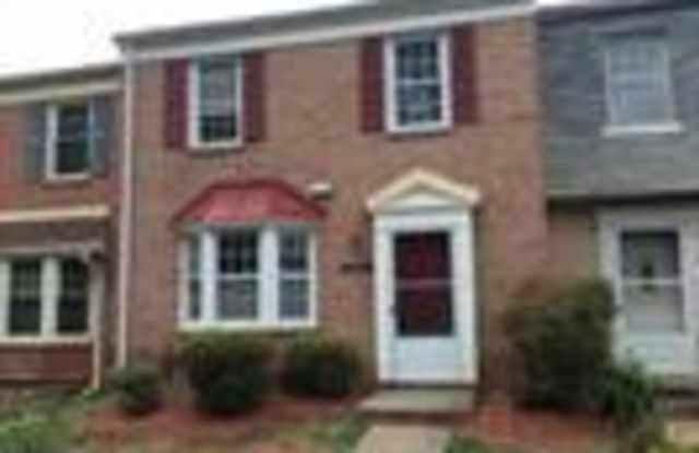 9604 NONQUITT DRIVE - 9604 Nonquitt Drive, Oakton, VA 22031