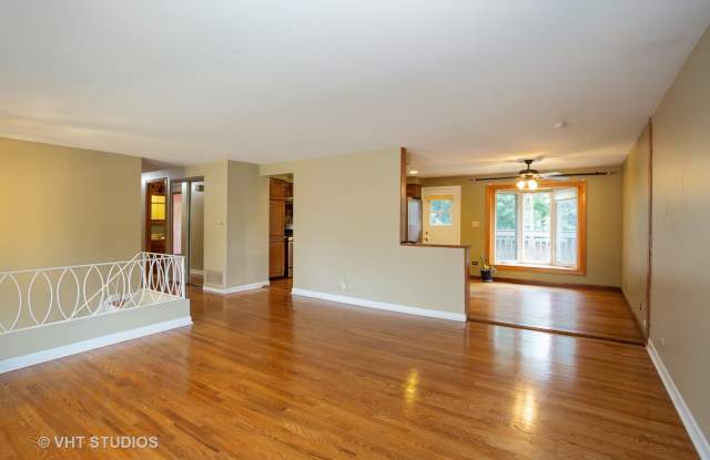 403 DESMOND Drive Gallery 2
