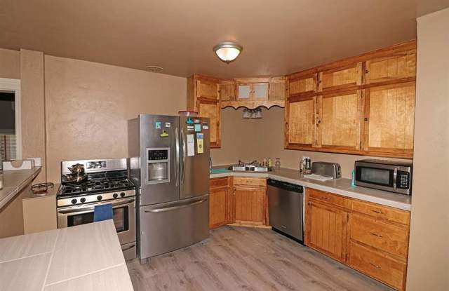 All utilities included 3-bedroom, 2-bathroom home in the Redlands Gallery 4