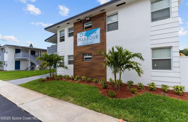 1029 Park Drive unit: 32 photos photos