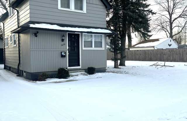 5070 W 148th St photos photos