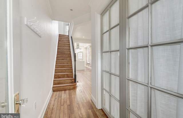 1416 POTOMAC AVENUE SE Gallery 3