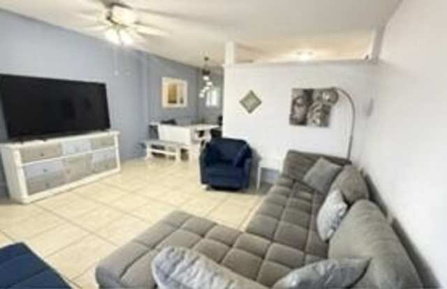 725 SW 11th Avenue Gallery 2