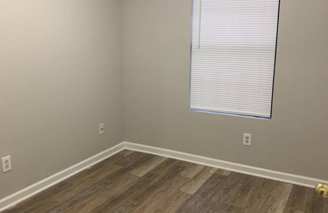 Cute 2 bedroom/1 bath in Madison - 554 East Maple Street, Nashville, TN 37115