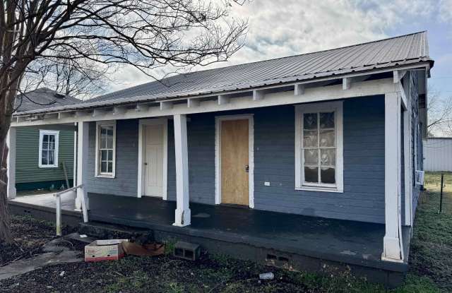 207 4th Avenue - 207 4th Avenue, Athens, AL 35611 207 4th Avenue - 207 4th Avenue, Athens, AL 35611