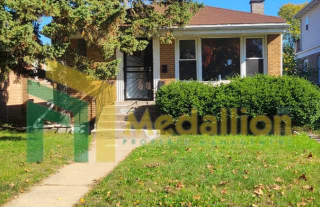 4 bed - 1 and 3/4 bath raised brick ranch with a finished basement in the West Pullman Area - 12549 South Yale Avenue, Chicago, IL 60628