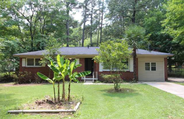 New On The Market!! Will not last long at this price. Better Hurry!! photos photos