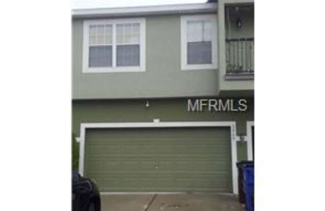 MOVE IN SPECIAL-3/2.5 Spacious Townhouse w/ 2 Car Garage in St. Cloud Gallery 3