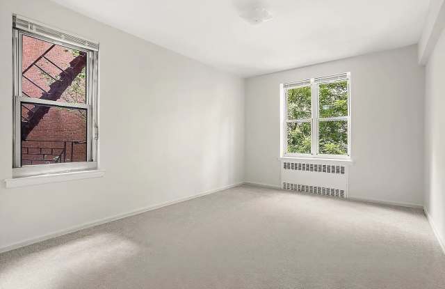 3335 81st St Apt 2B Gallery 1