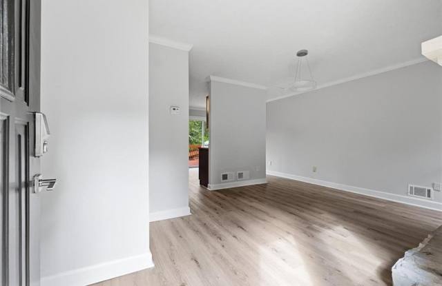 3262 Summer Wood Circle Gallery 2