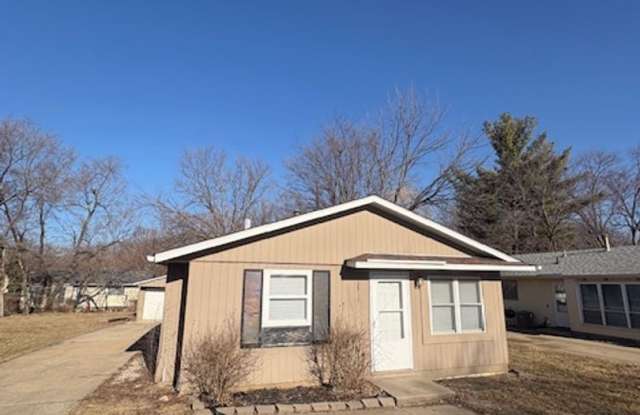 House for Rent with detached garage 3 BR/ 1 BA photos photos