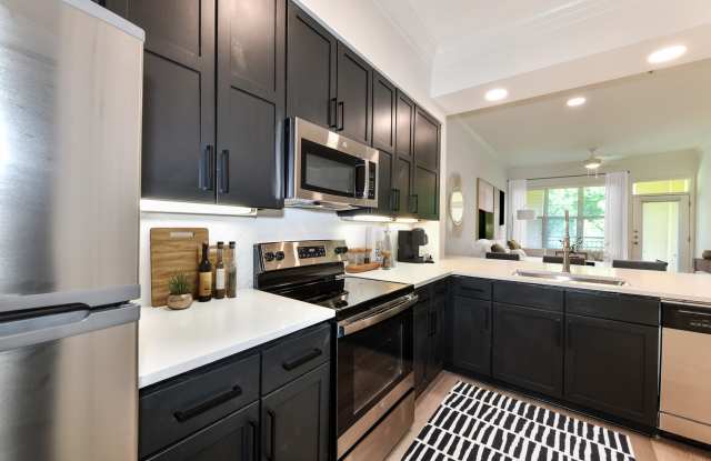 Kingsboro Luxury Apartments Gallery 2