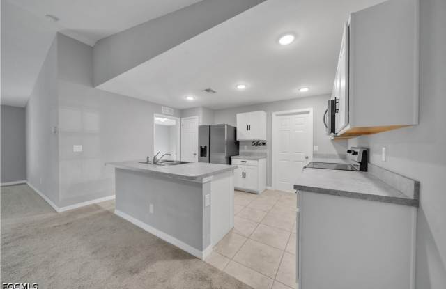 2617 53rd Street W Gallery 3