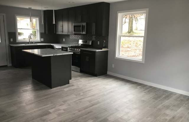 18 MT WASHINGTON DR Gallery 4