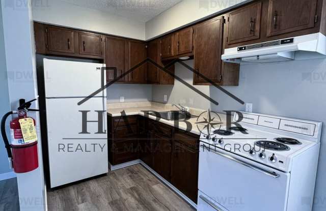 Renovated 1 Bedroom 1 Bath - SPECIAL: Lower rent for a 6 month Lease photos photos