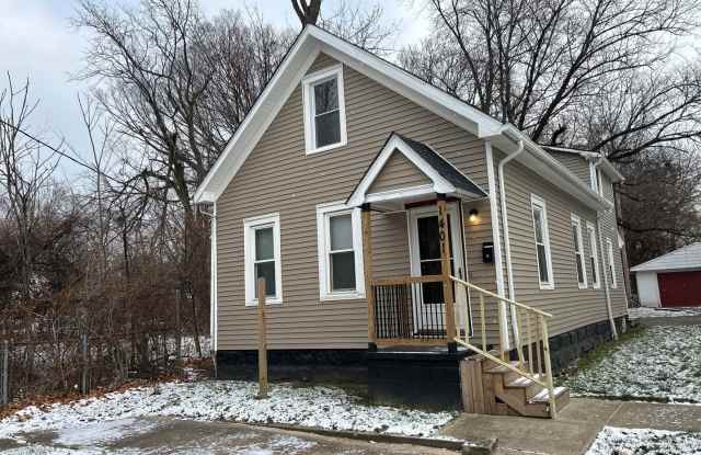 Single family - 1401 East 61st Street, Cleveland, OH 44103