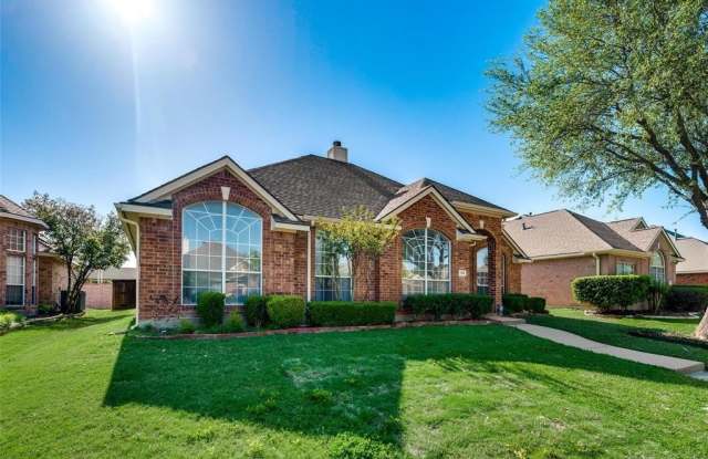108 Brentwood Court - 108 Brentwood Court, Allen, TX 75013