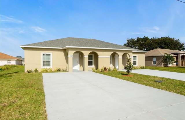 411 BLACKBIRD WAY - 411 Blackbird Way, Poinciana, FL 34759