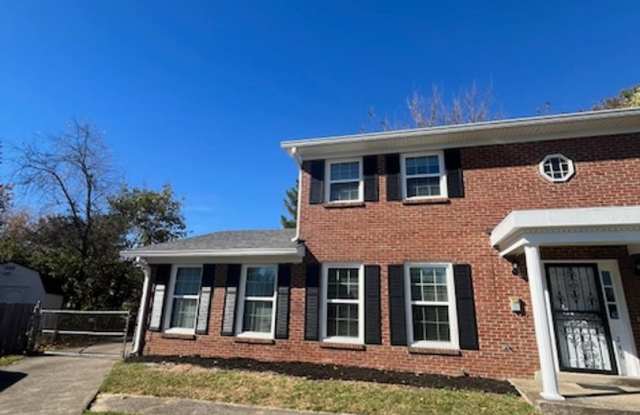 3-bedroom, 2 full bath duplex in the desirable Lansdowne area offers comfort and convenience. photos photos