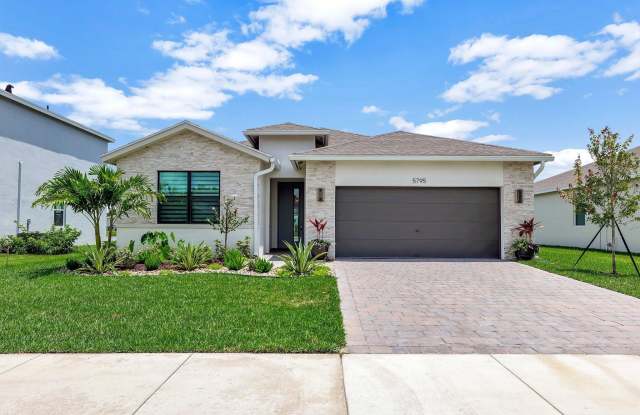5795 SE Sky Blue Circle photos photos