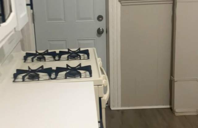 Spacious 3-Bedroom Home in a Prime Baltimore Location – Only $1,500/Month! Gallery 4