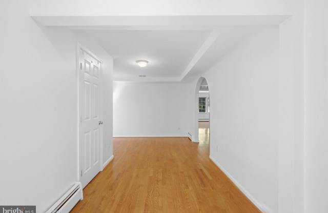 3328 PROSPERITY Avenue Gallery 4