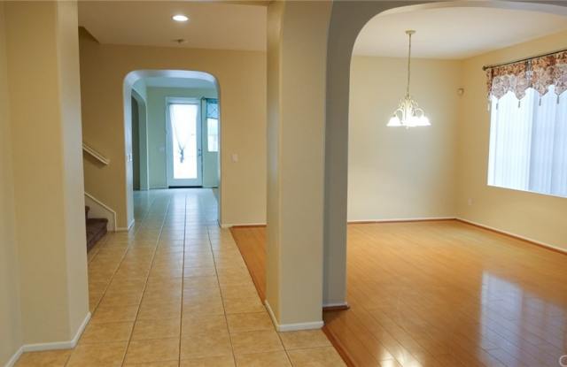 12779 Avocado Way Gallery 2