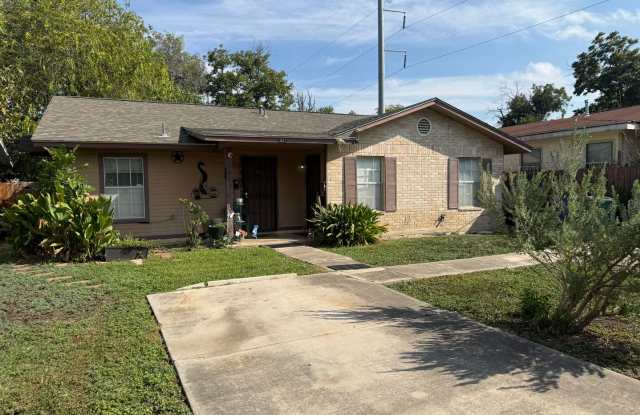 URGENT: Spacious 2-Bedroom Home for $1,095 — Section 8 & Pets Welcome! Gallery 1