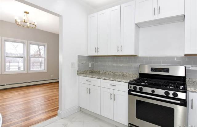 13 Hunt Avenue photos photos