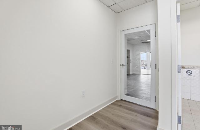 2925 LORD BALTIMORE Drive Gallery 3
