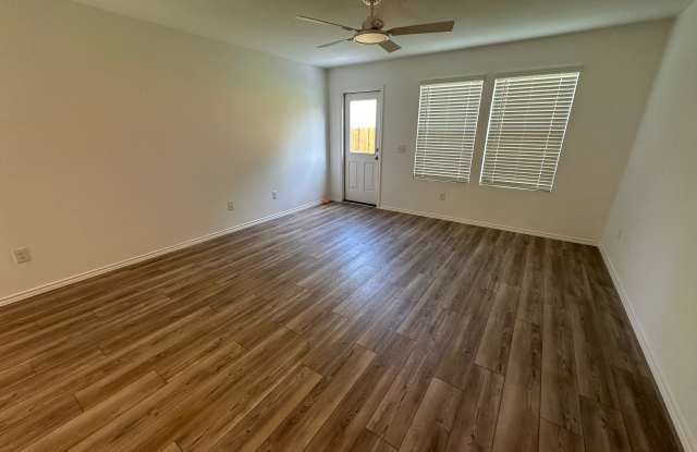 821 Poppy Cove Lane Gallery 3