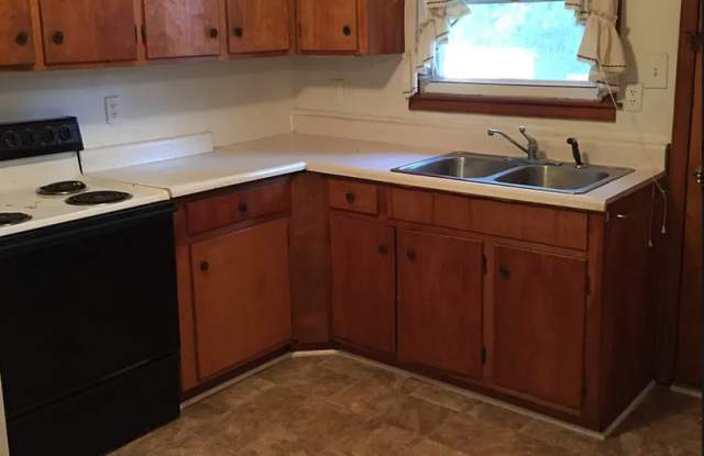 Spacious, affordable one bedroom apartment in a great location! Gallery 2